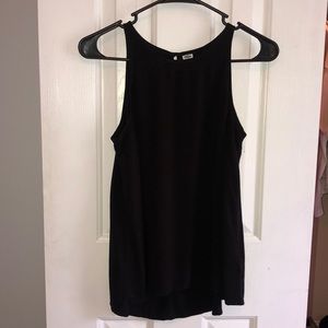 black tank